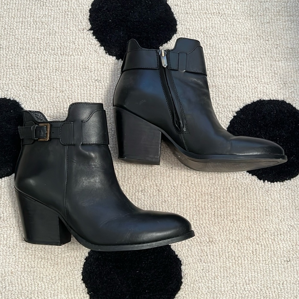 Sam Edelman Melody Black Leather Ankle Boot